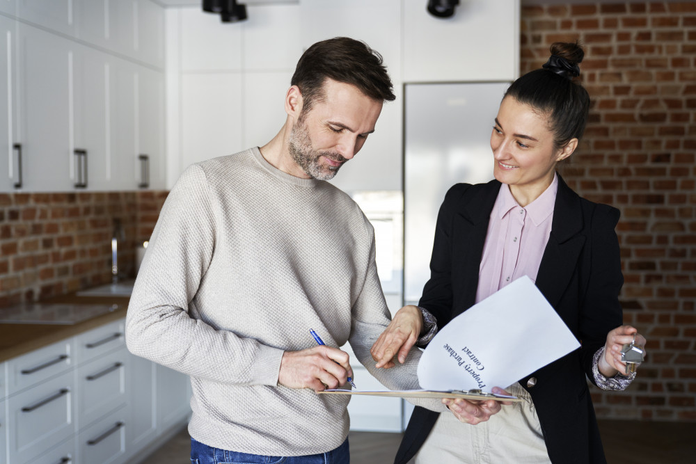 Agent commercial sans contrat : quels risques et comment les éviter ?